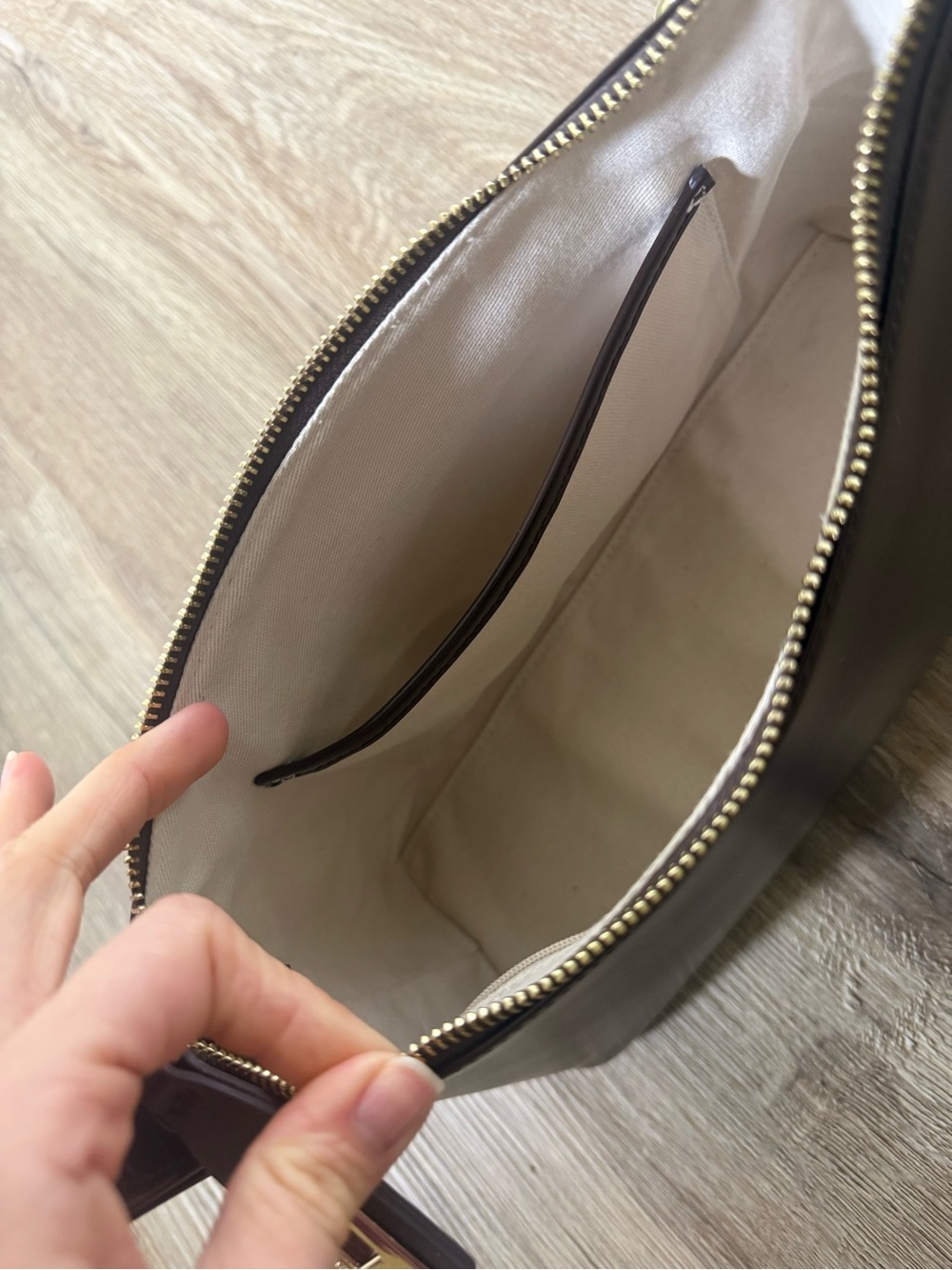 VERAFIED Dark Brown Leather Shoulder Bag - Picture 4 of 4